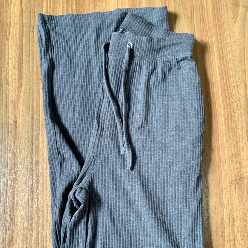 Missguided Pants - Picture 2 of 4